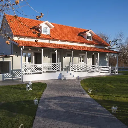 Tennis Home-pozar, Piperia! Appartamento *