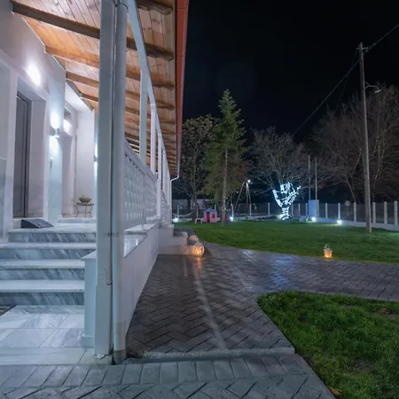 Tennis Home-pozar, Piperia!