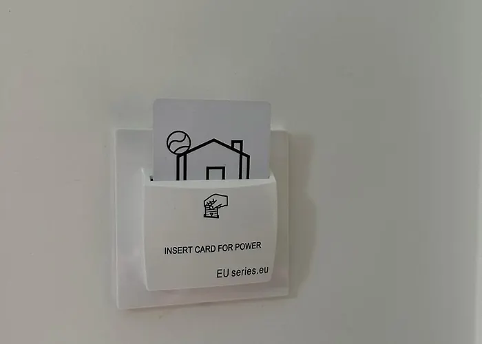 Tennis Home-pozar, Piperia! Daire *