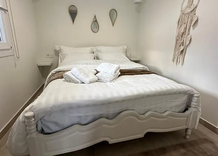Daire Tennis Home-pozar, Piperia! Ano Rodonia