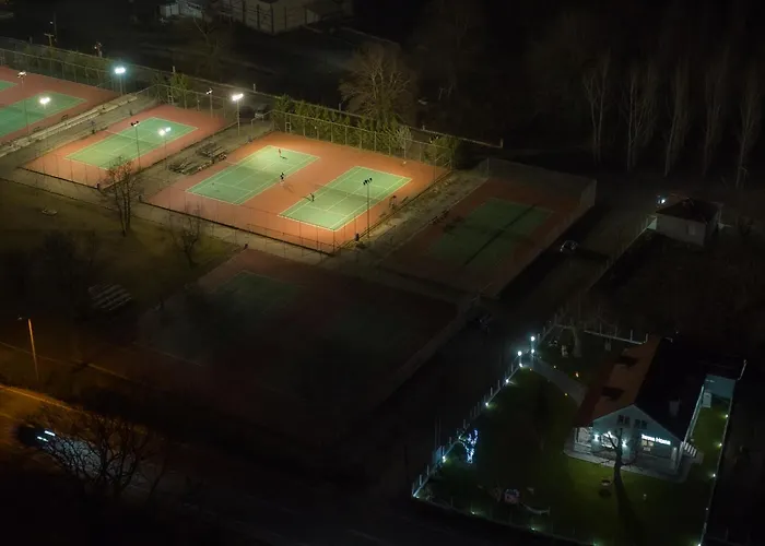 Daire Tennis Home-pozar, Piperia!