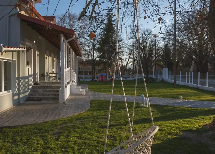 Tennis Home-pozar, Piperia! Daire
